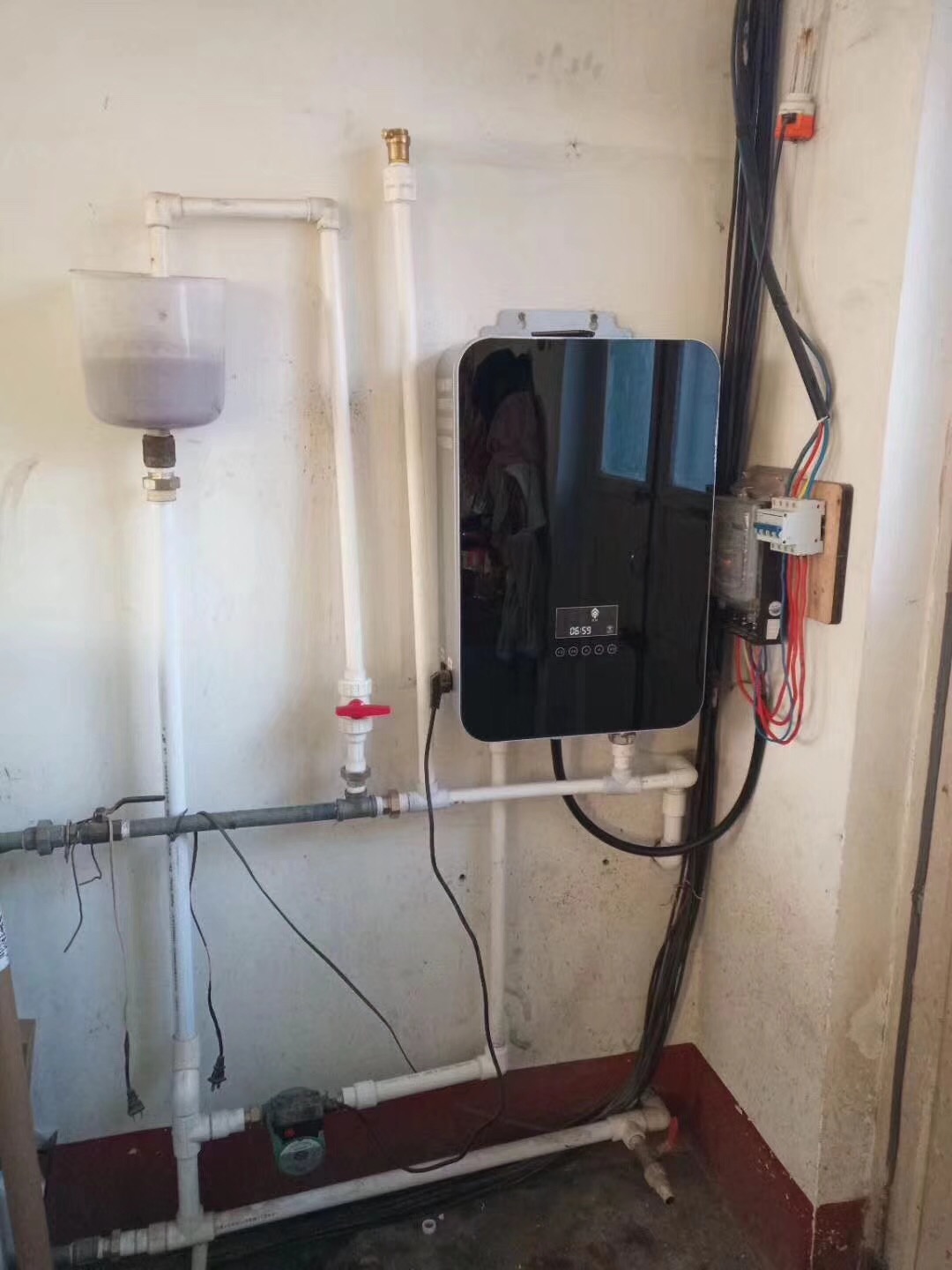 電磁采暖壁掛爐 電磁采暖壁掛爐