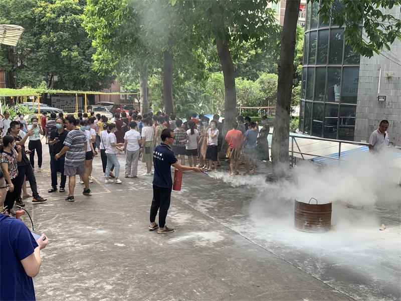 普及安全滅火知識(shí)，共建消防防火墻！—江信電子消防安全演練1.jpg